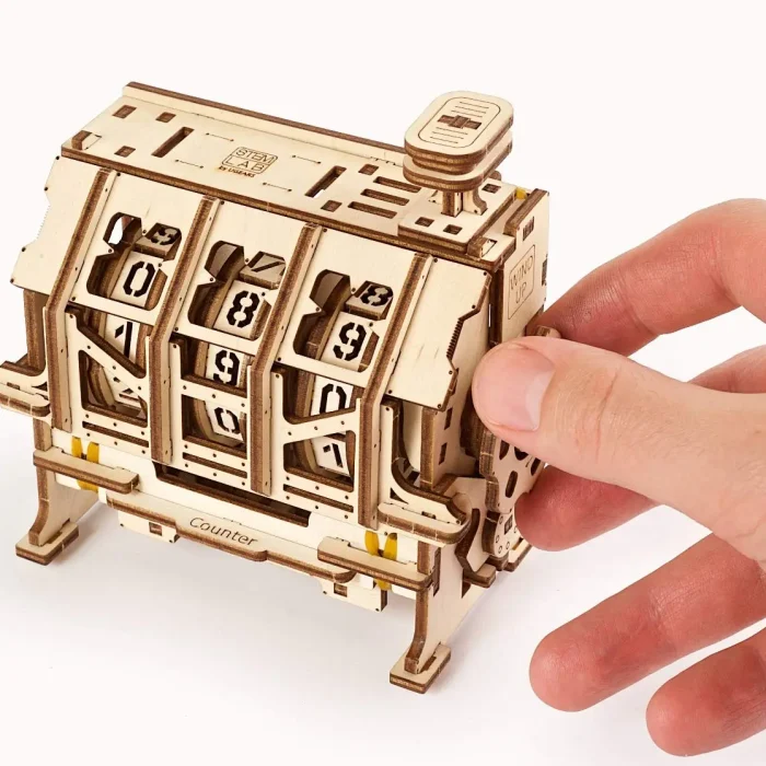 60130_3 Ugears STEM Lab Counter